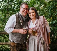 Eure Wirtsleut - Philipp & Alexandra | © rosafotografiert